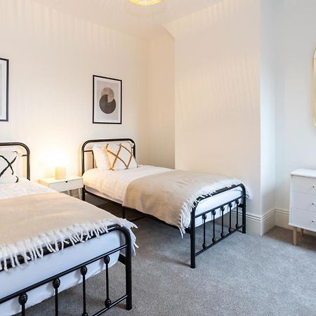 Stunning Scandi 3 Bed House In Manchester-Parking Vila Exterior foto