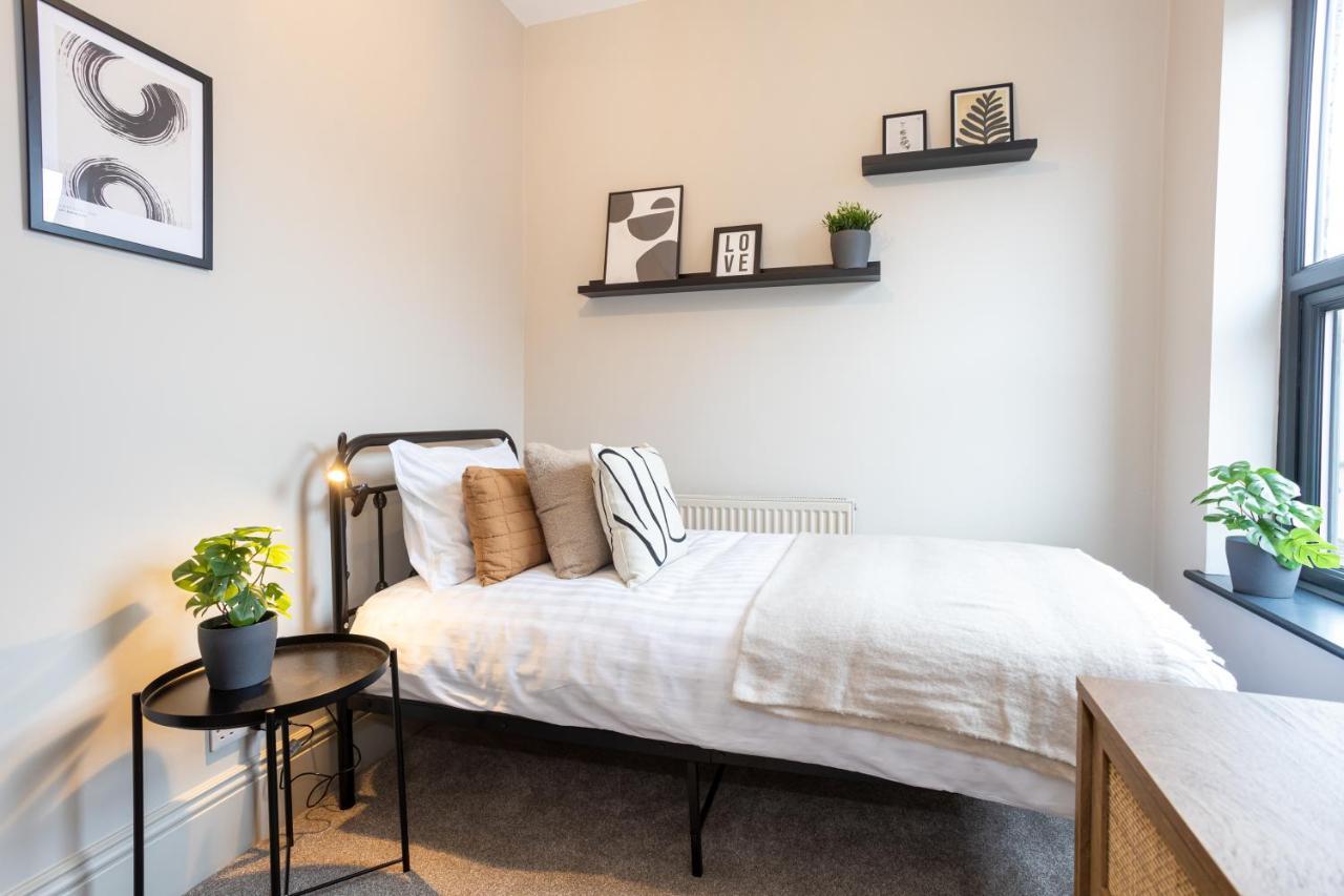 Stunning Scandi 3 Bed House In Manchester-Parking Vila Exterior foto