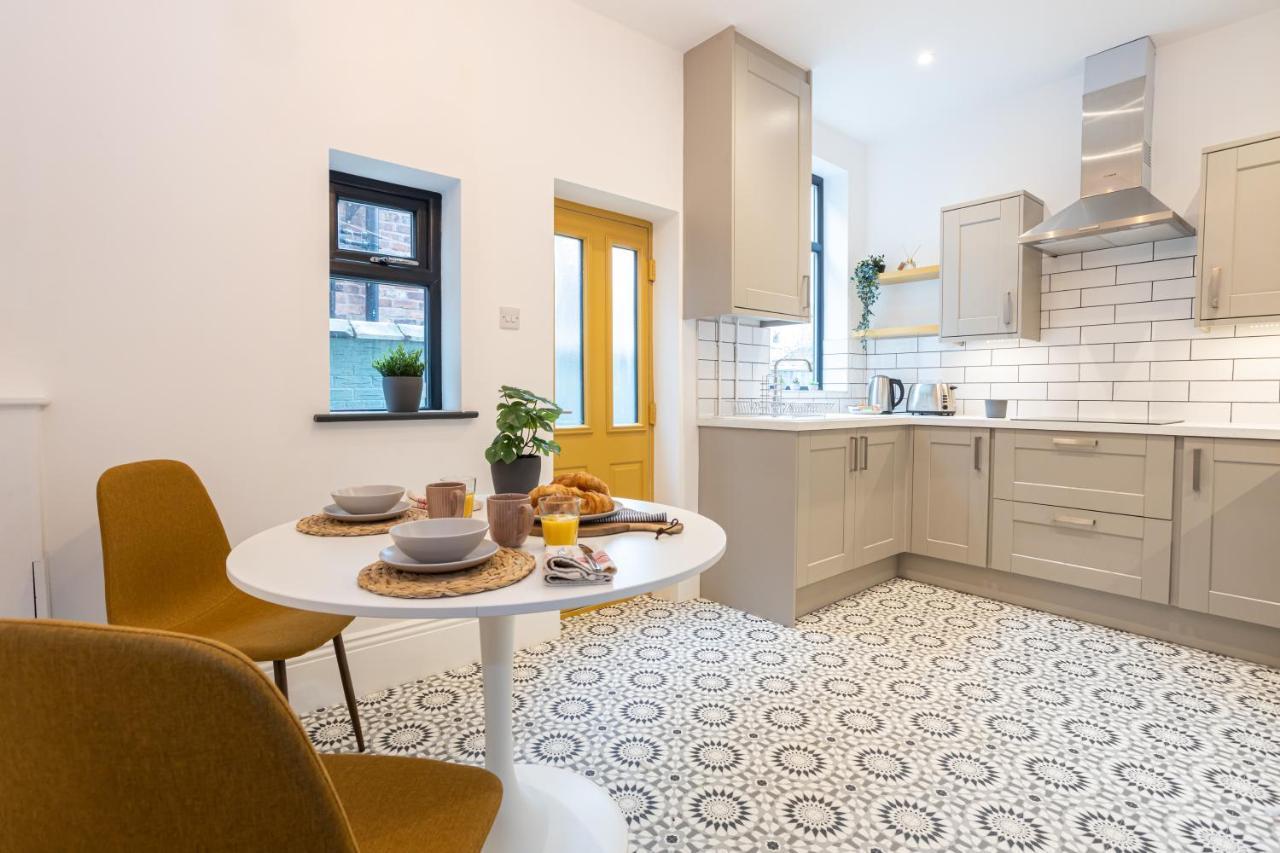 Stunning Scandi 3 Bed House In Manchester-Parking Vila Exterior foto