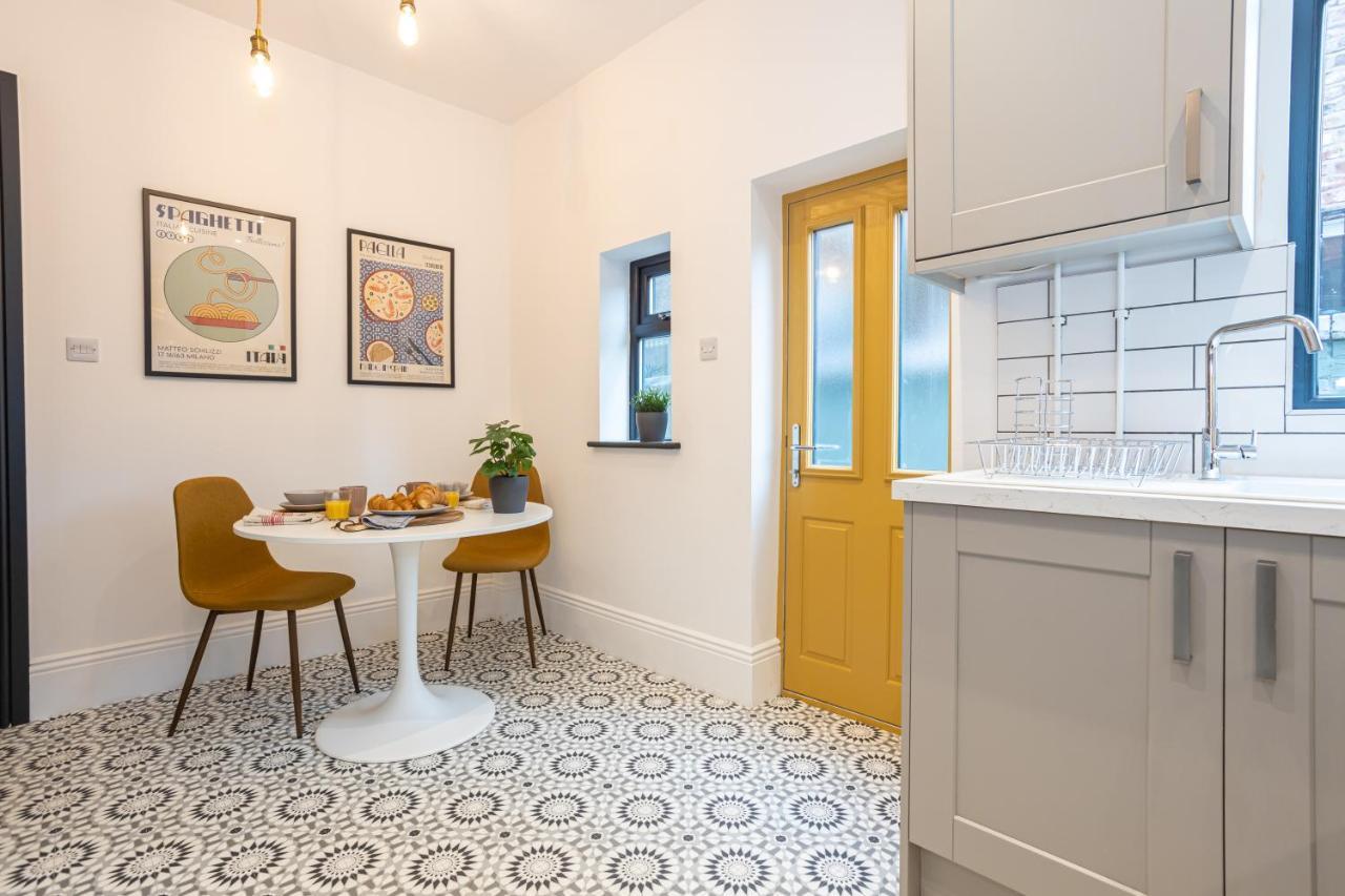 Stunning Scandi 3 Bed House In Manchester-Parking Vila Exterior foto